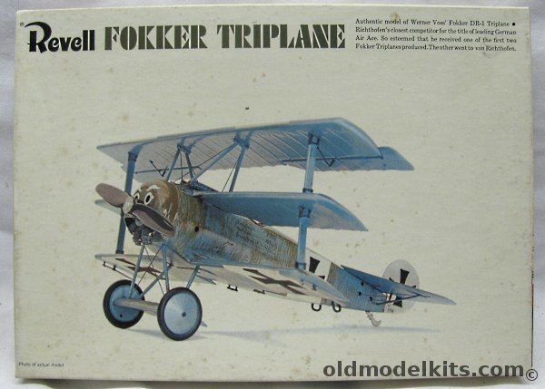 Revell 1/28 Werner Voss' Fokker DR-1 Triplane, H292 plastic model kit